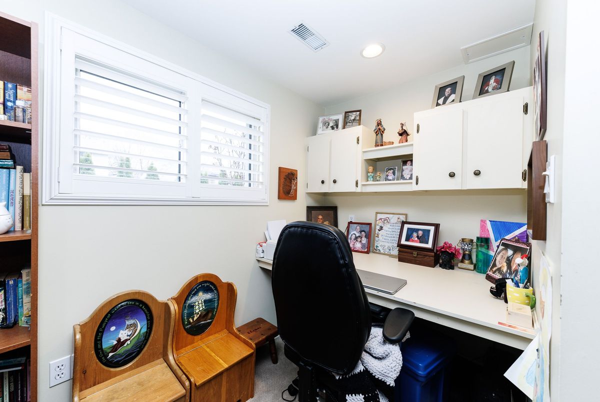 15 Carousel Circle St. Catharines 15 Carousel Circle St. Catharines