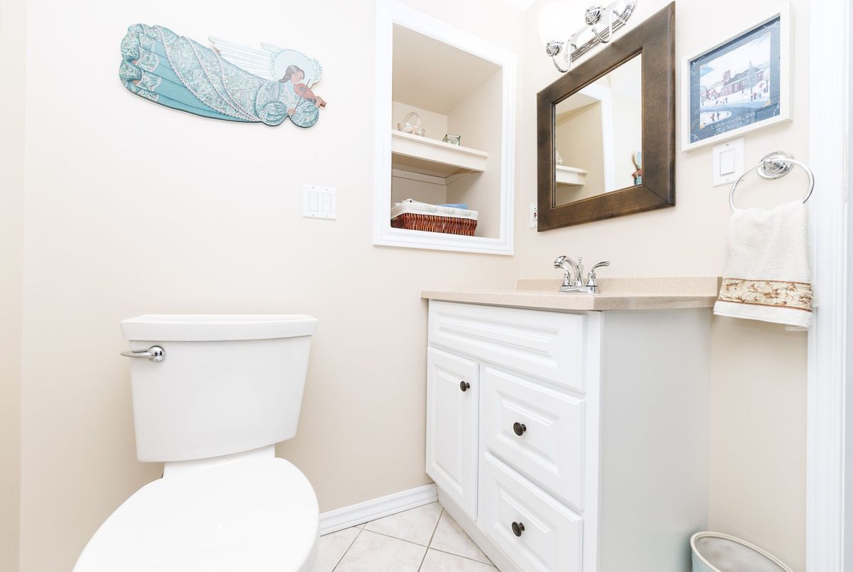 15 Carousel Circle St. Catharines 15 Carousel Circle St. Catharines