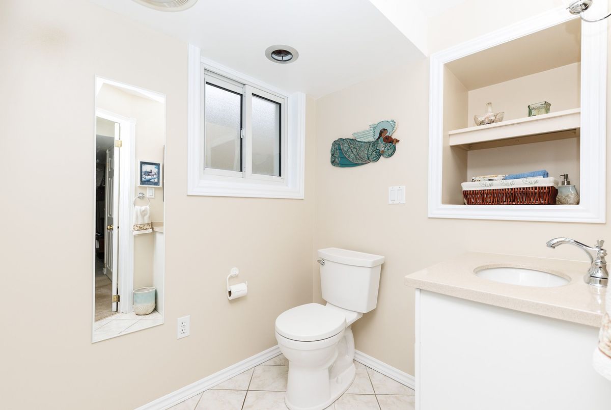 15 Carousel Circle St. Catharines 15 Carousel Circle St. Catharines