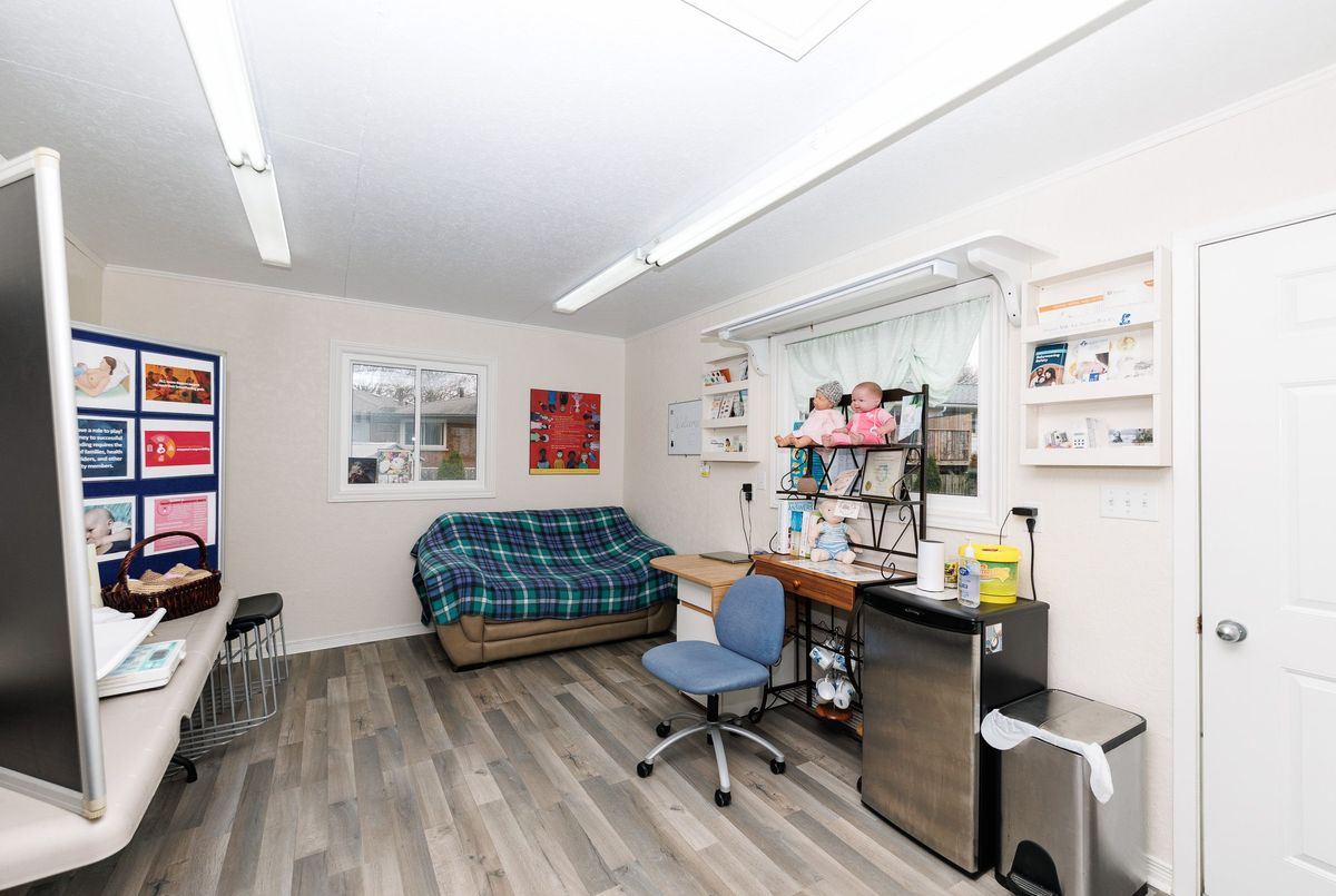 15 Carousel Circle St. Catharines 15 Carousel Circle St. Catharines