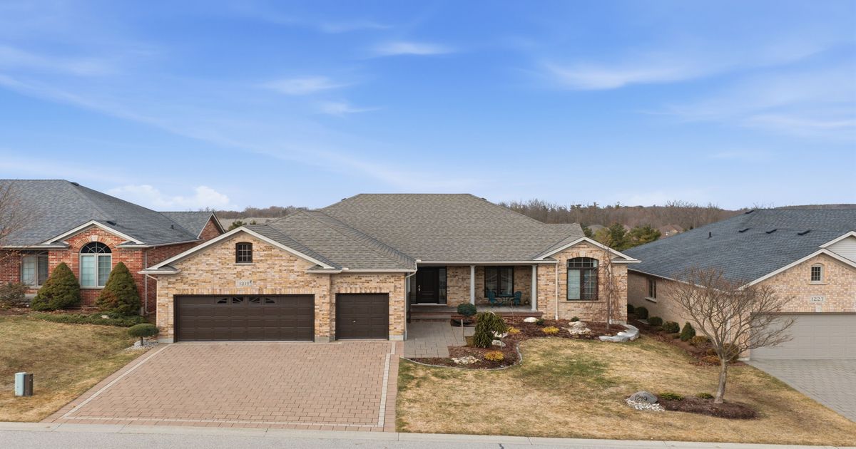 1219 Sandy Somerville Drive London South