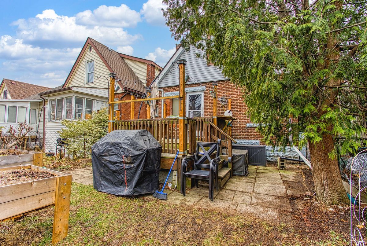 145 Albany Avenue Hamilton 145 Albany Avenue Hamilton