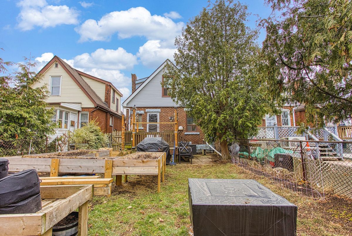 145 Albany Avenue Hamilton 145 Albany Avenue Hamilton