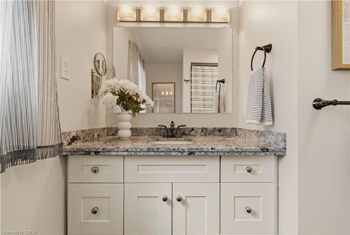 357 REXFORD Drive Hamilton 357 REXFORD Drive Hamilton