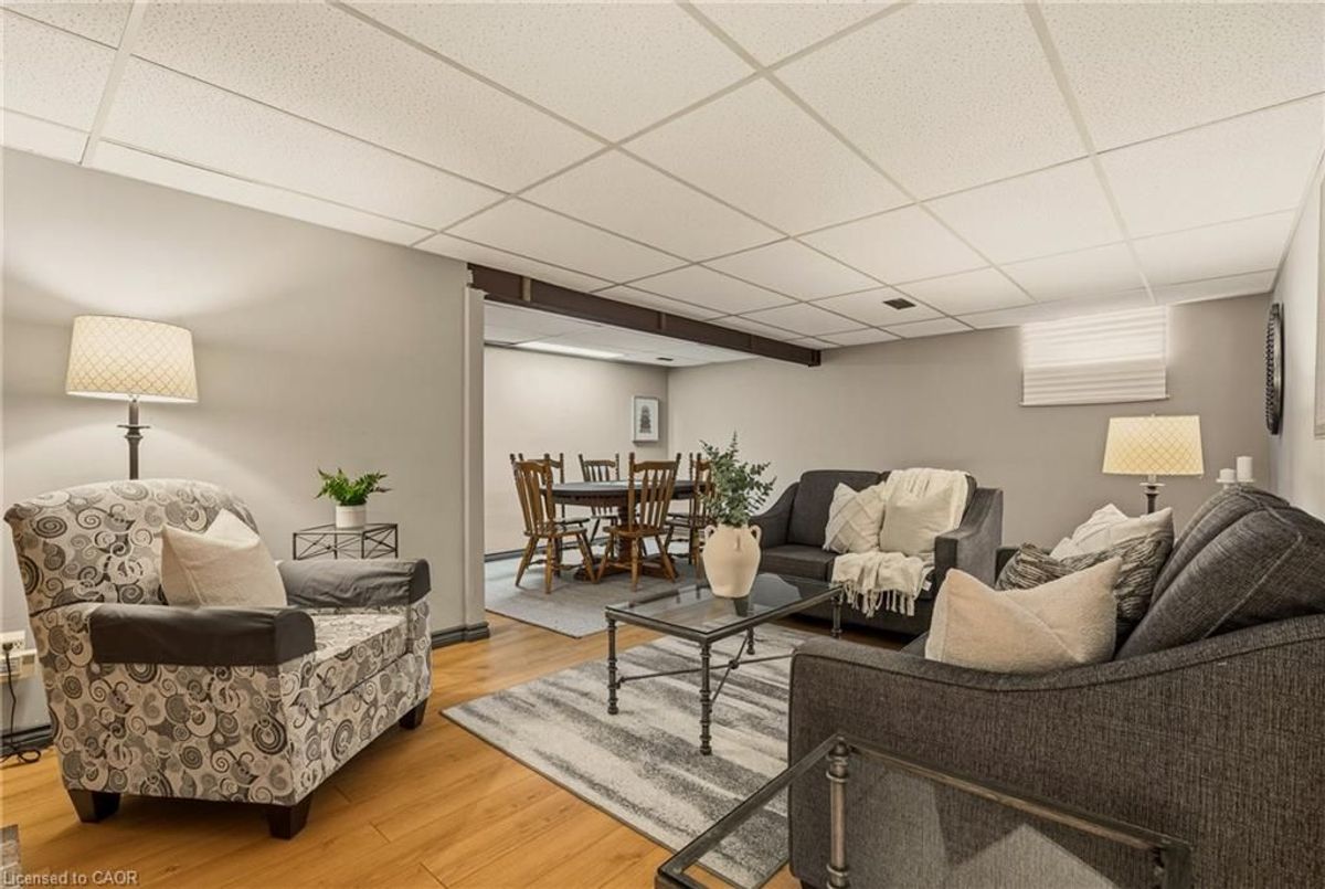 357 REXFORD Drive Hamilton 357 REXFORD Drive Hamilton