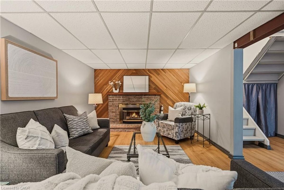 357 REXFORD Drive Hamilton 357 REXFORD Drive Hamilton