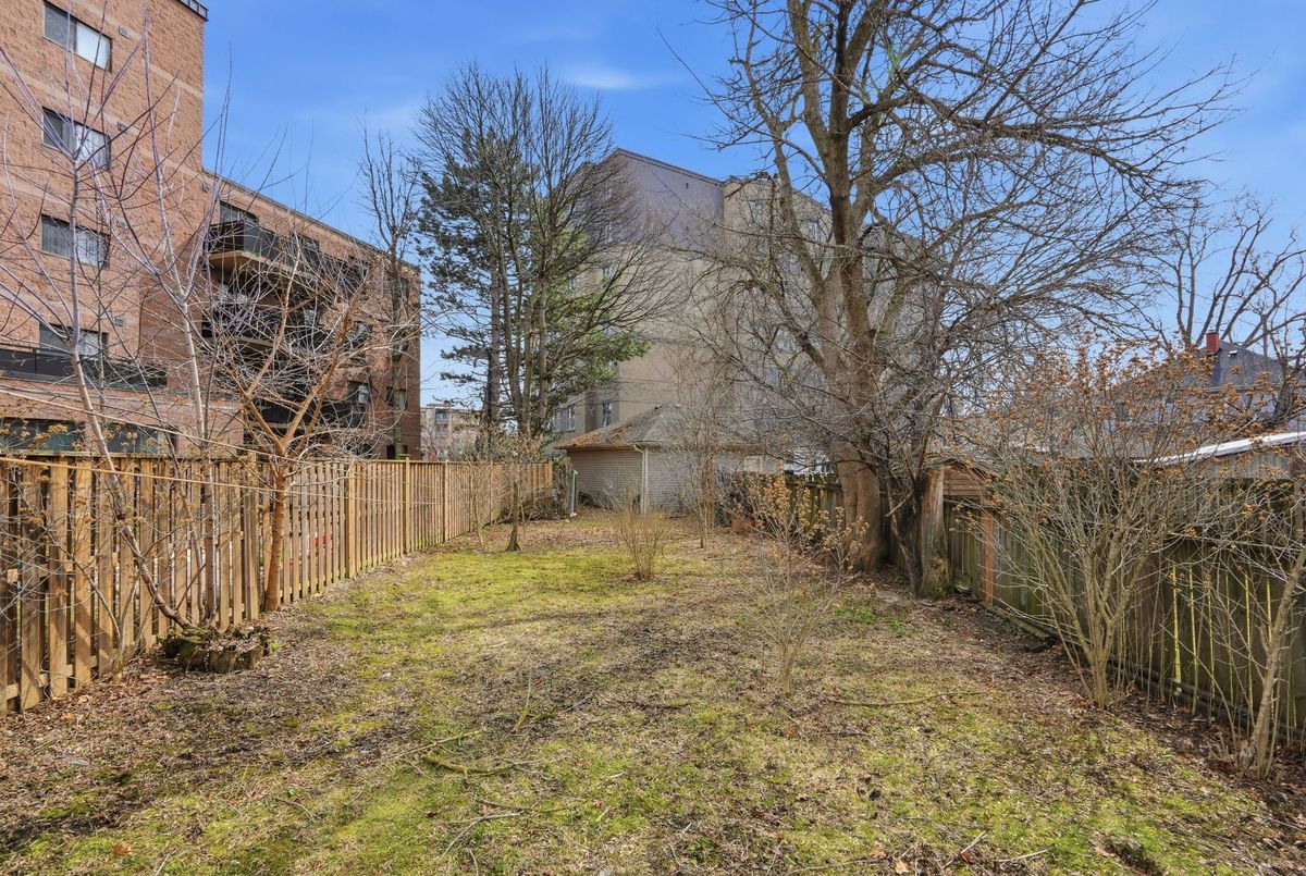 56 Welland Avenue St. Catharines 56 Welland Avenue St. Catharines