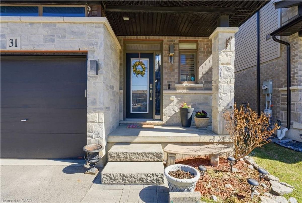 30 TIMES SQUARE Boulevard Hamilton 30 TIMES SQUARE Boulevard Hamilton