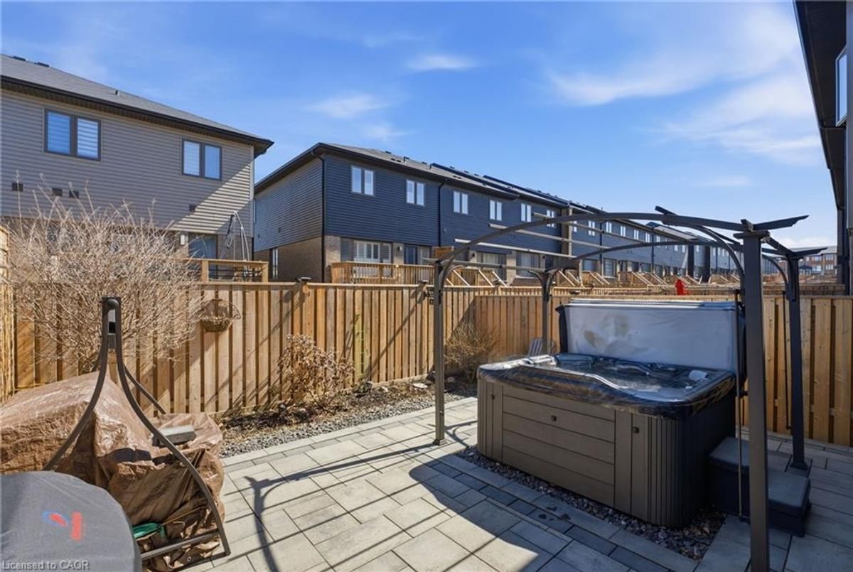 30 TIMES SQUARE Boulevard Hamilton 30 TIMES SQUARE Boulevard Hamilton