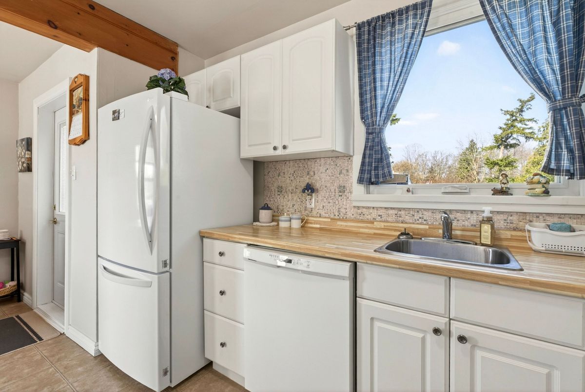 944 Garth Street Hamilton 944 Garth Street Hamilton