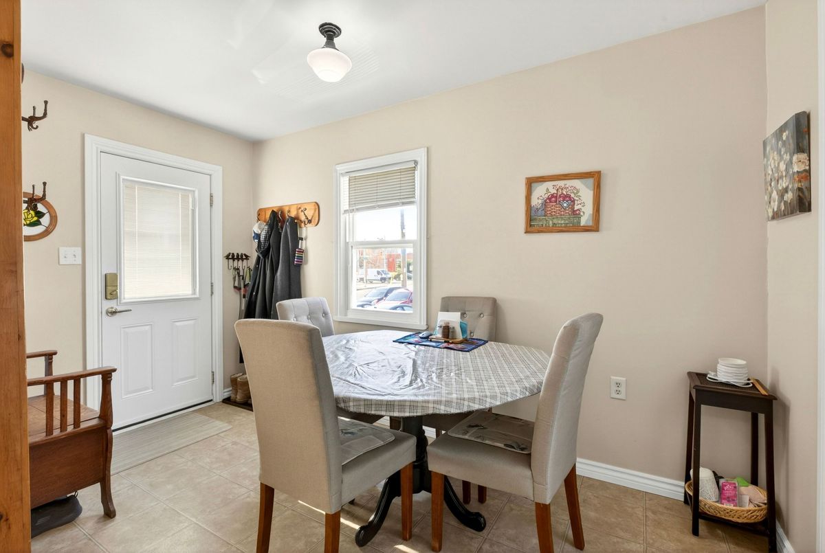 944 Garth Street Hamilton 944 Garth Street Hamilton