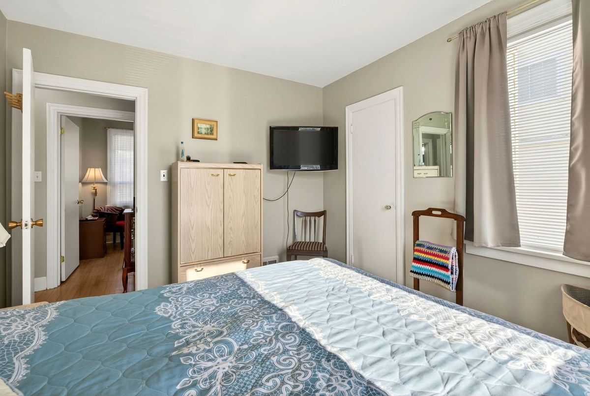 944 Garth Street Hamilton 944 Garth Street Hamilton