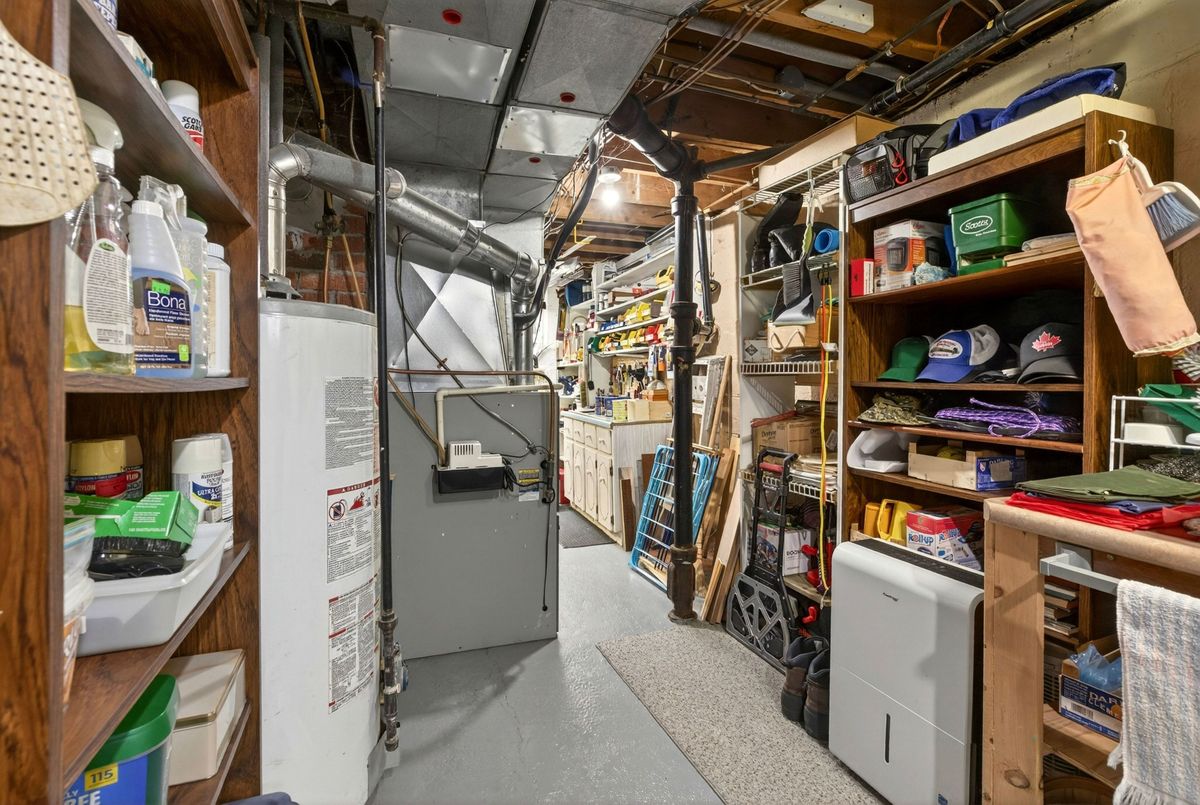 944 Garth Street Hamilton 944 Garth Street Hamilton