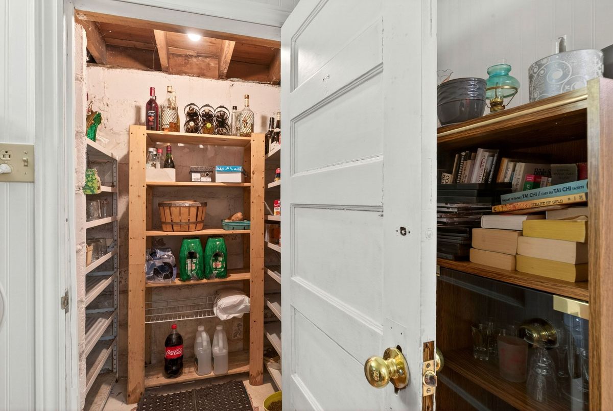 944 Garth Street Hamilton 944 Garth Street Hamilton