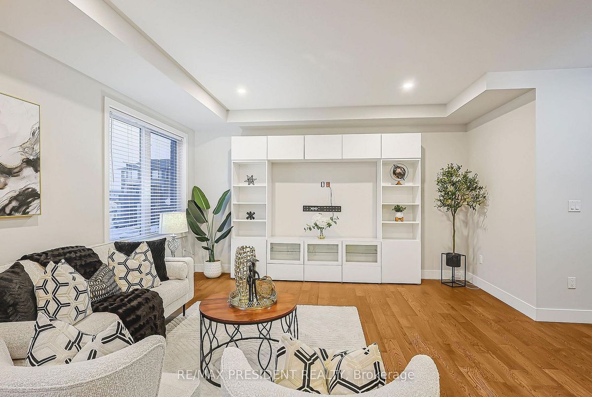 1960 DALMAGARRY Road London North 1960 DALMAGARRY Road London North