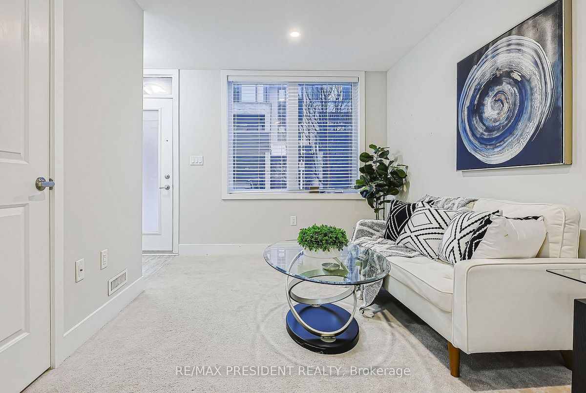 1960 DALMAGARRY Road London North 1960 DALMAGARRY Road London North