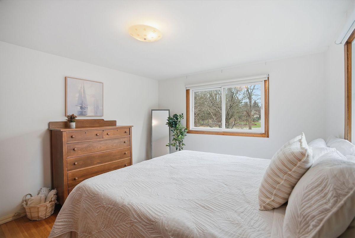 1668 Hamilton Road London East 1668 Hamilton Road London East