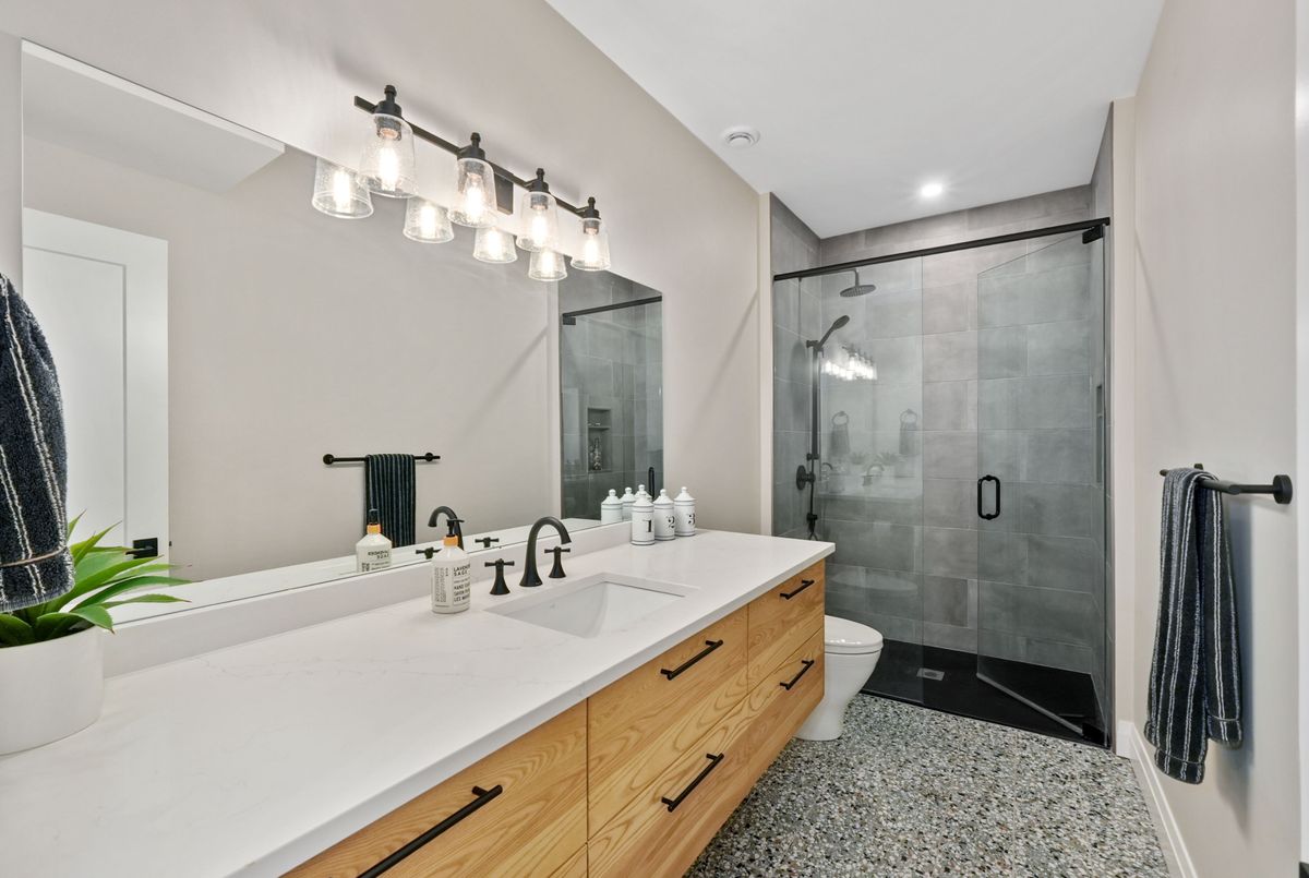 3914 Kennedy Road Hamilton Township 3914 Kennedy Road Hamilton Township