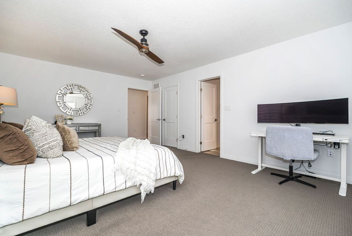 30 Times Square Boulevard Hamilton 30 Times Square Boulevard Hamilton