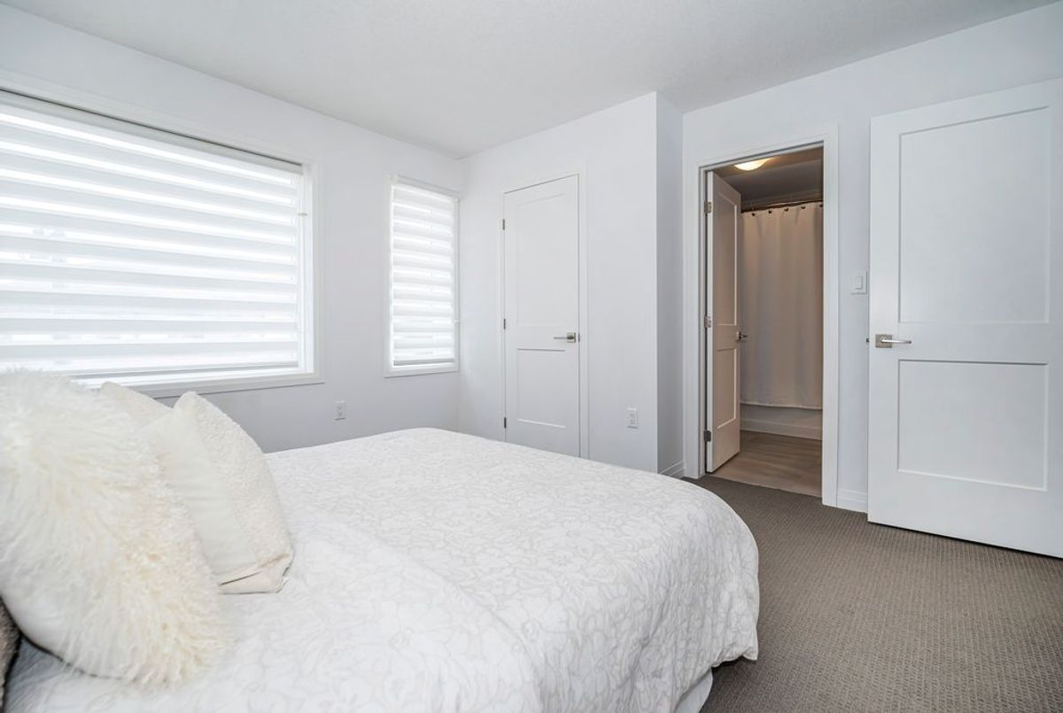 30 Times Square Boulevard Hamilton 30 Times Square Boulevard Hamilton