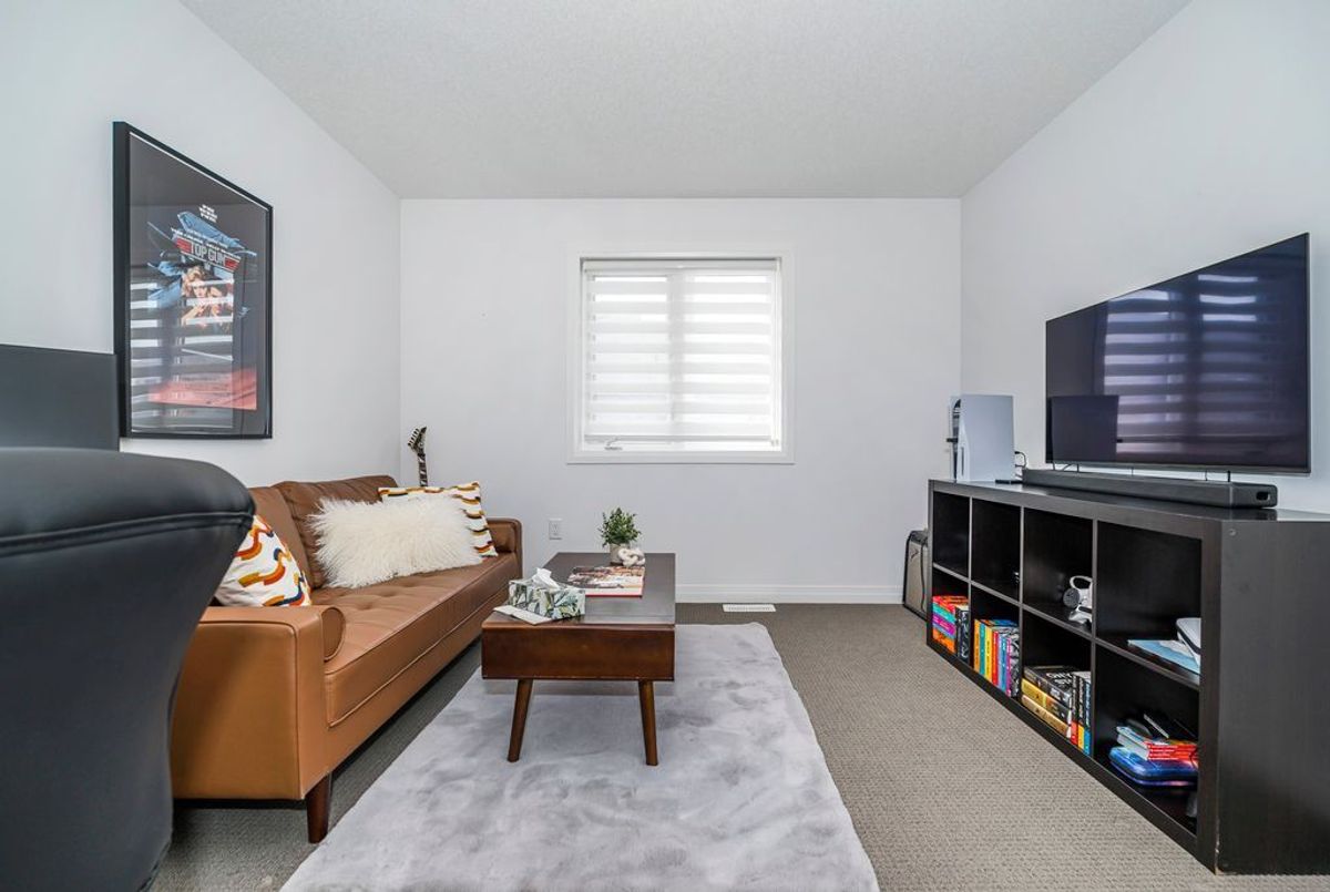 30 Times Square Boulevard Hamilton 30 Times Square Boulevard Hamilton