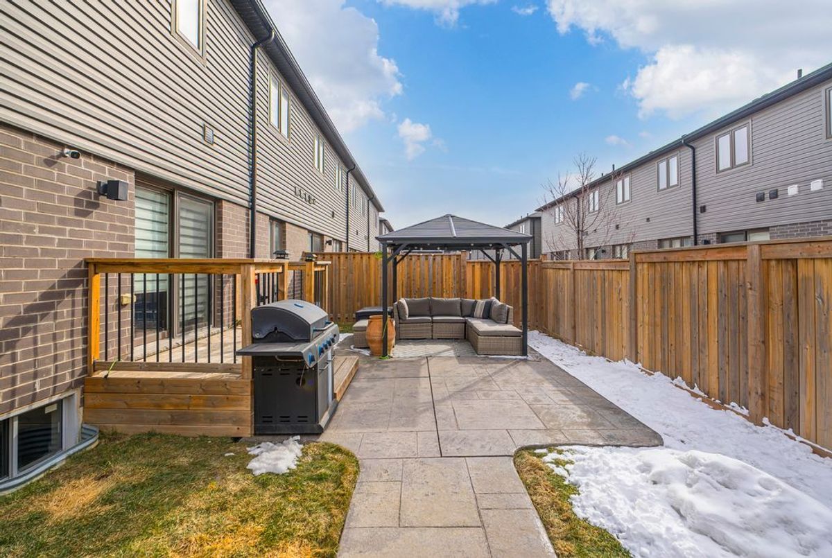 30 Times Square Boulevard Hamilton 30 Times Square Boulevard Hamilton