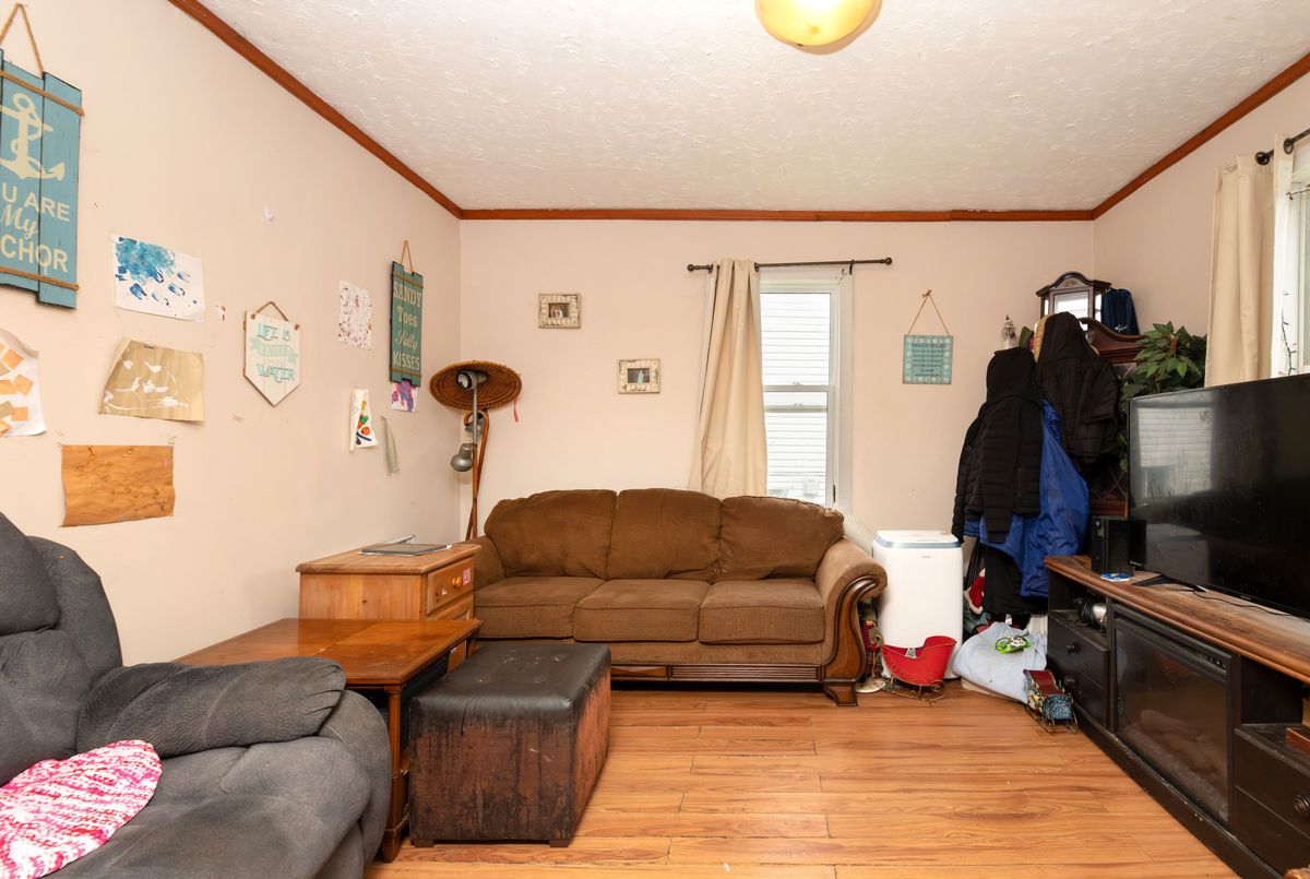 128 West Street Chatham-Kent 128 West Street Chatham-Kent