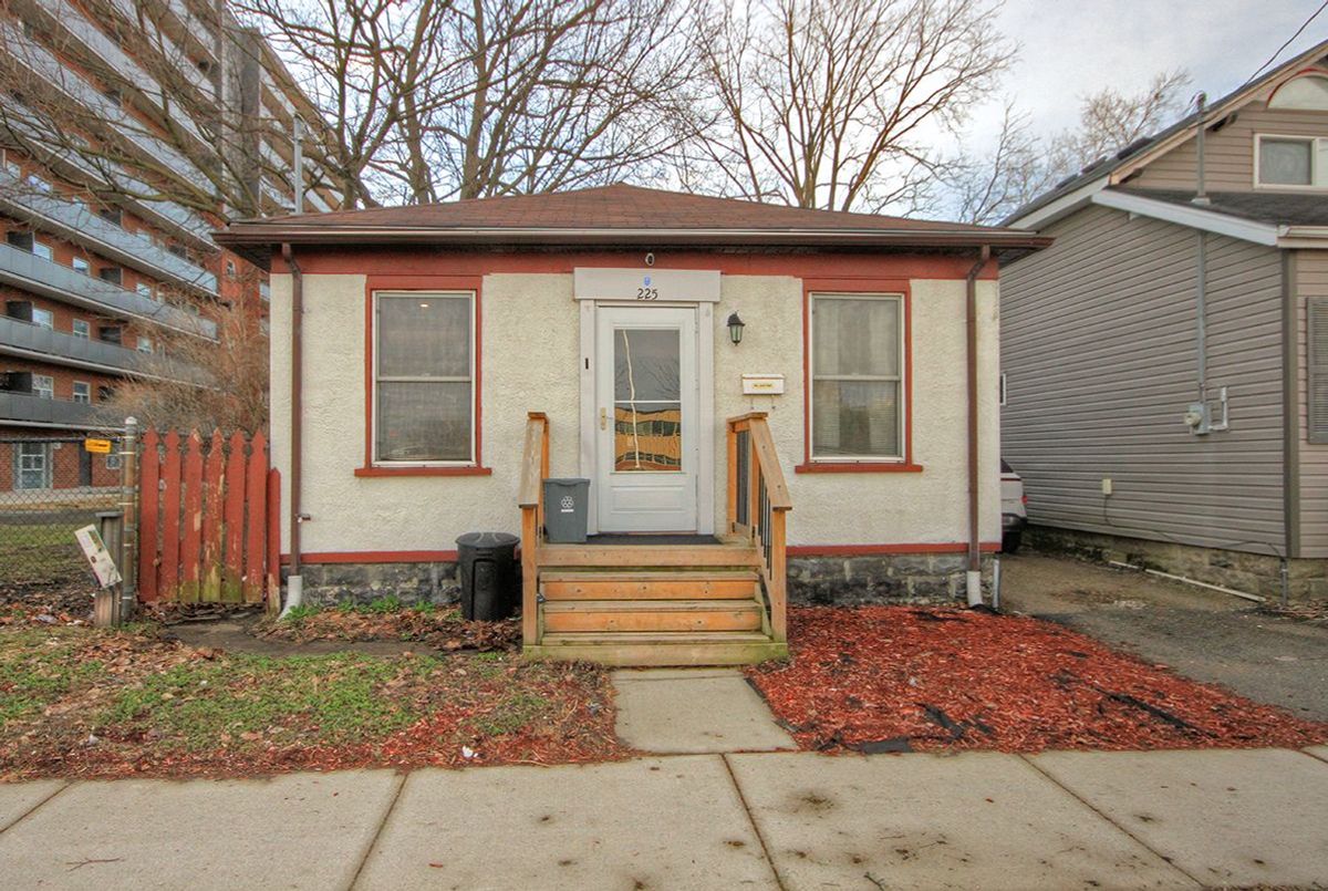 225 Simcoe Street London East 225 Simcoe Street London East