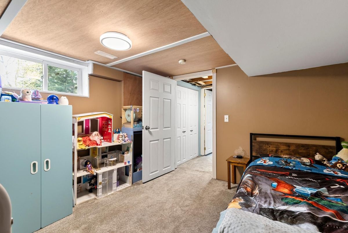 9984 Graham Road West Elgin 9984 Graham Road West Elgin