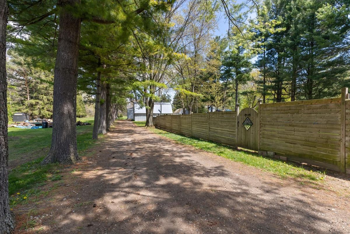 9984 Graham Road West Elgin 9984 Graham Road West Elgin