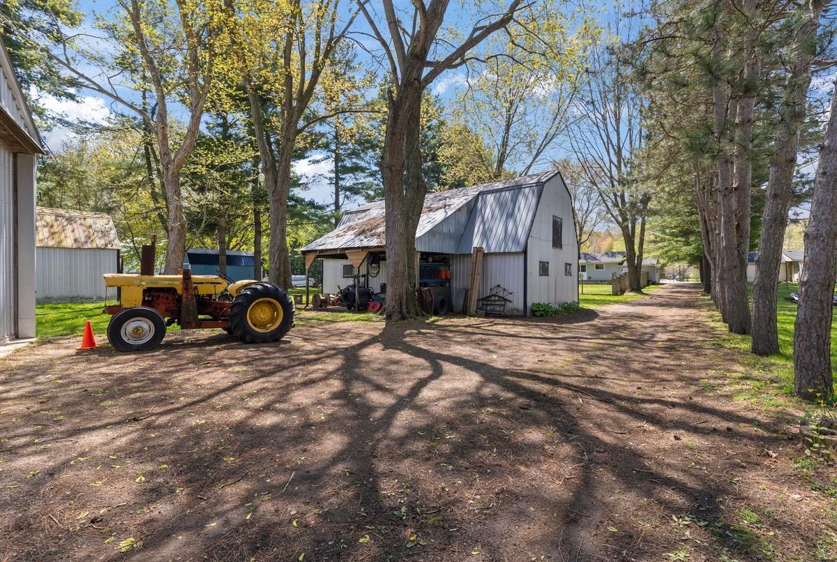 9984 Graham Road West Elgin 9984 Graham Road West Elgin