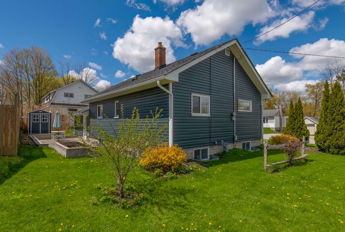 111 Elizabeth Street W West Grey 111 Elizabeth Street W West Grey