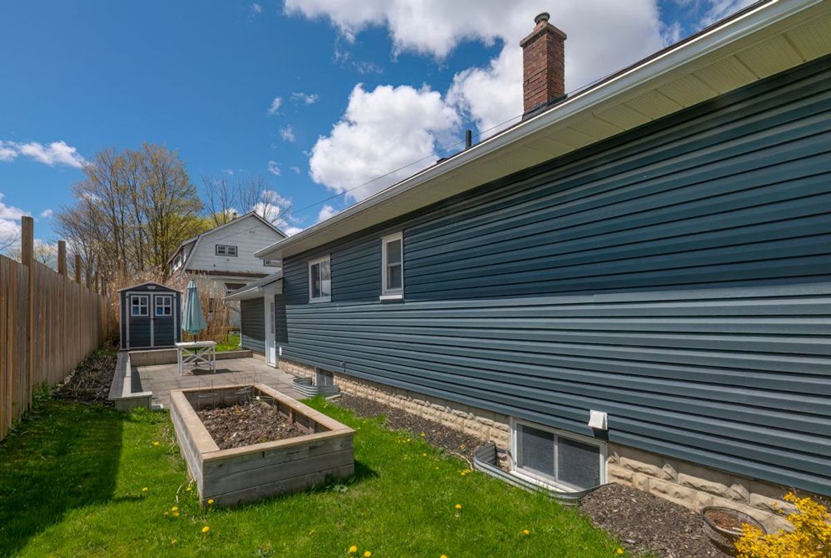 111 Elizabeth Street W West Grey 111 Elizabeth Street W West Grey