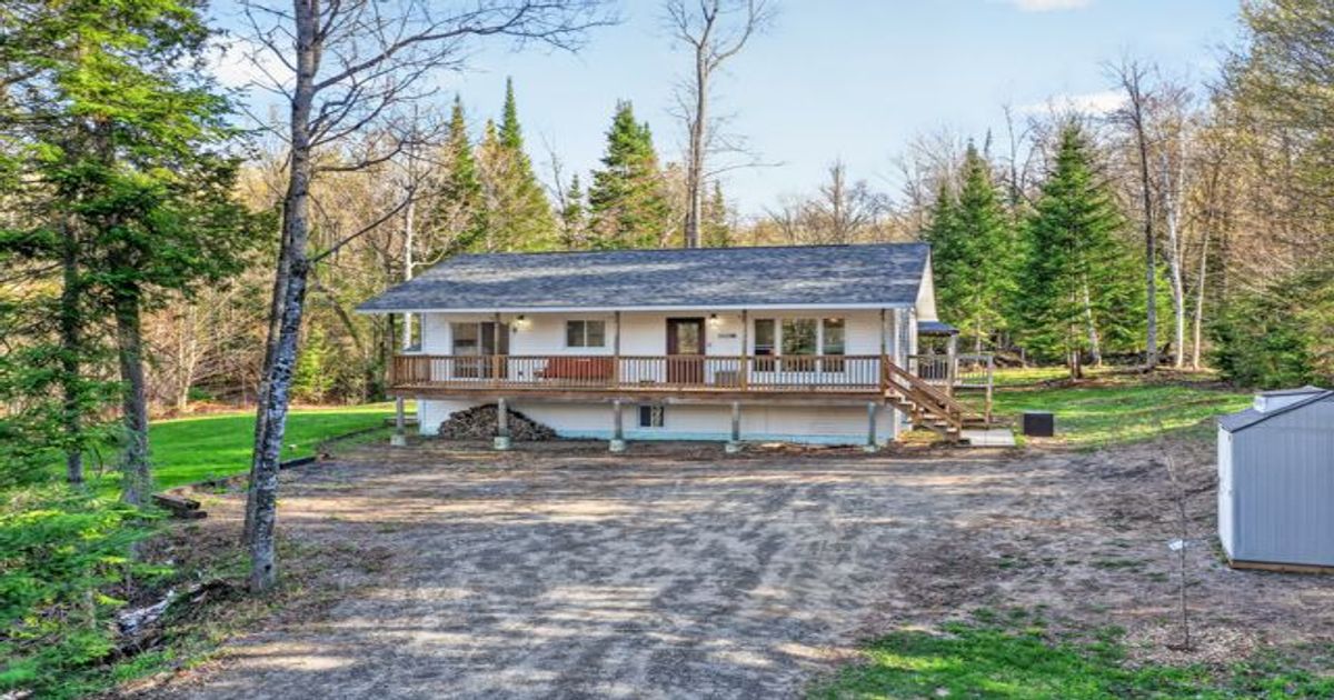 1122 Eagle Lake Road Dysart et al