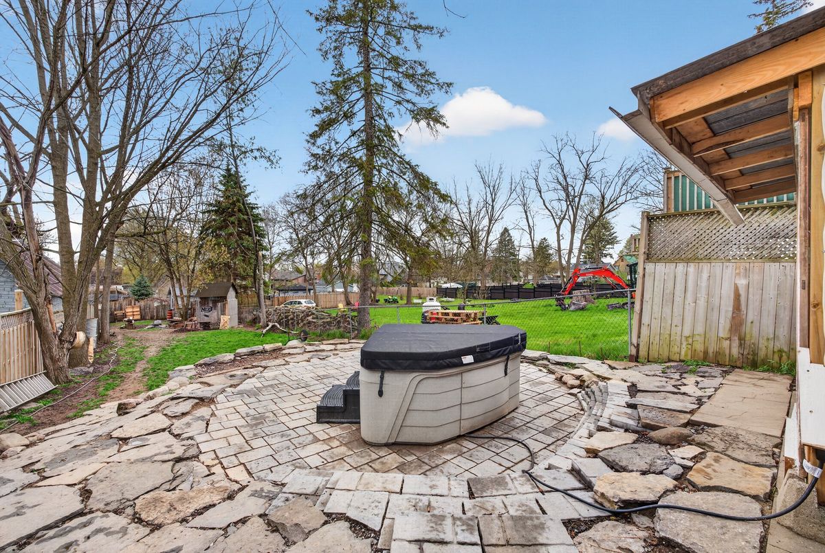 326 DUNDAS Street Deseronto 326 DUNDAS Street Deseronto