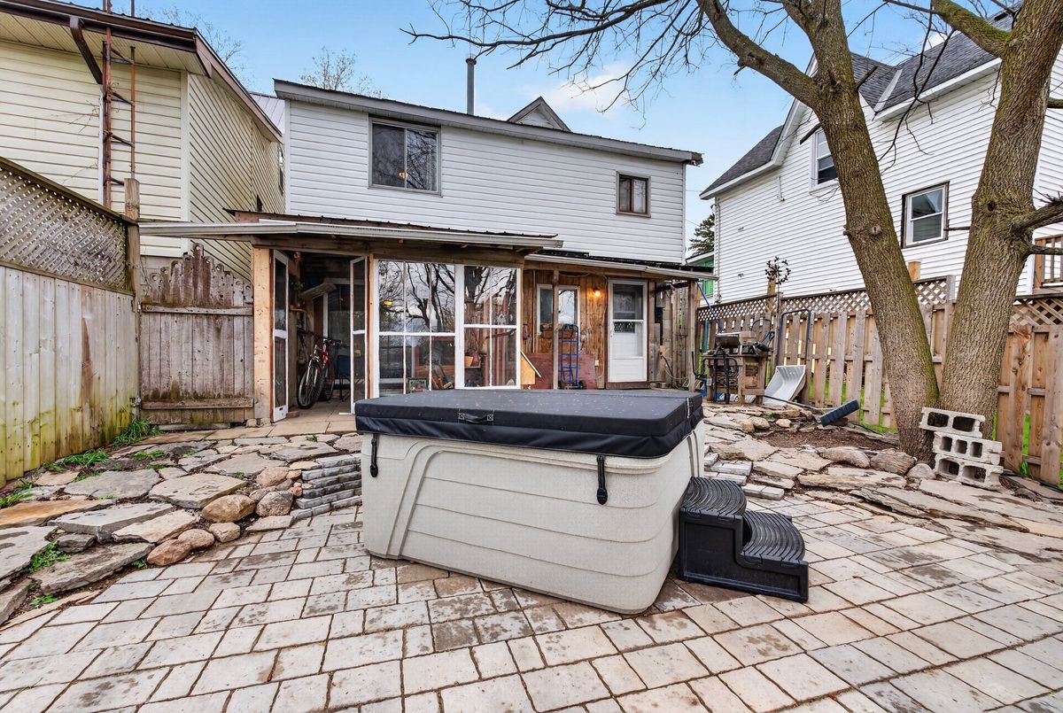 326 DUNDAS Street Deseronto 326 DUNDAS Street Deseronto