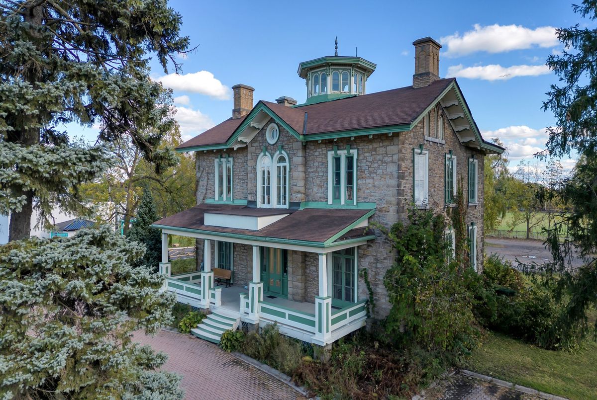 389 King Street Gananoque 389 King Street Gananoque