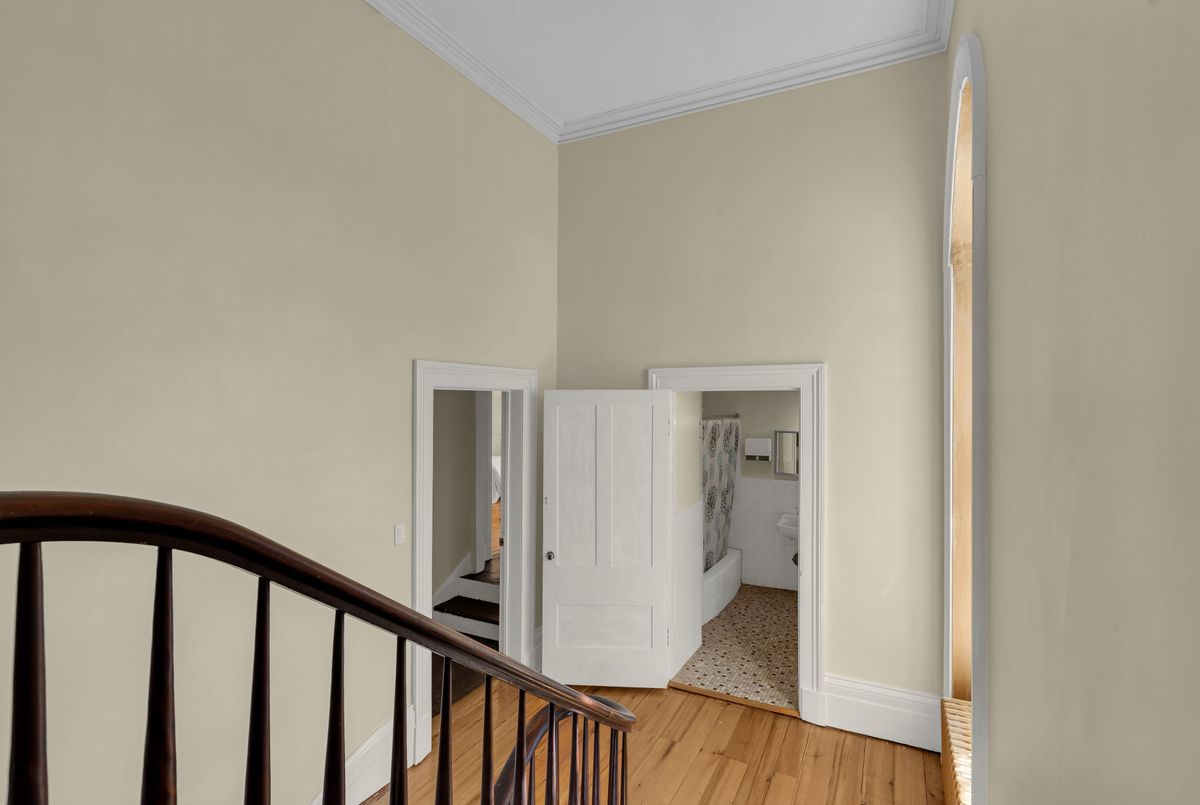 389 King Street Gananoque 389 King Street Gananoque