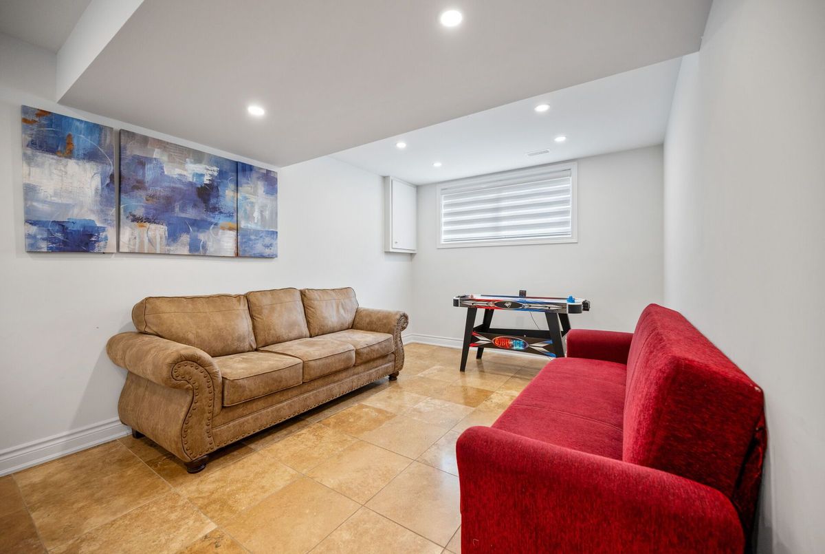 17 Wendakee Drive Hamilton 17 Wendakee Drive Hamilton