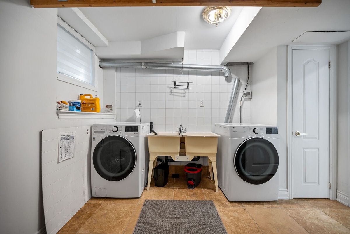 17 Wendakee Drive Hamilton 17 Wendakee Drive Hamilton