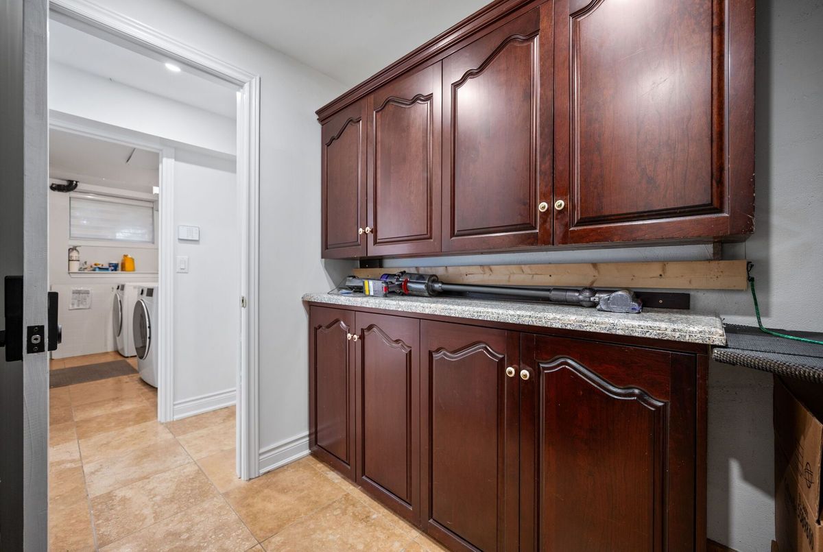 17 Wendakee Drive Hamilton 17 Wendakee Drive Hamilton