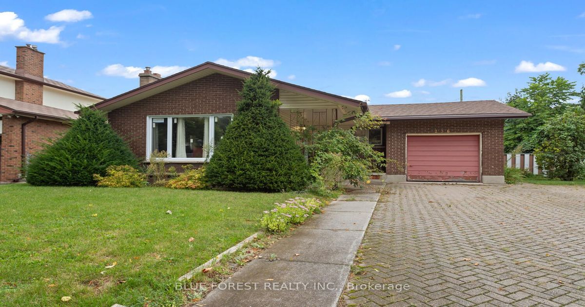 236 Tweedsmuir Ave London