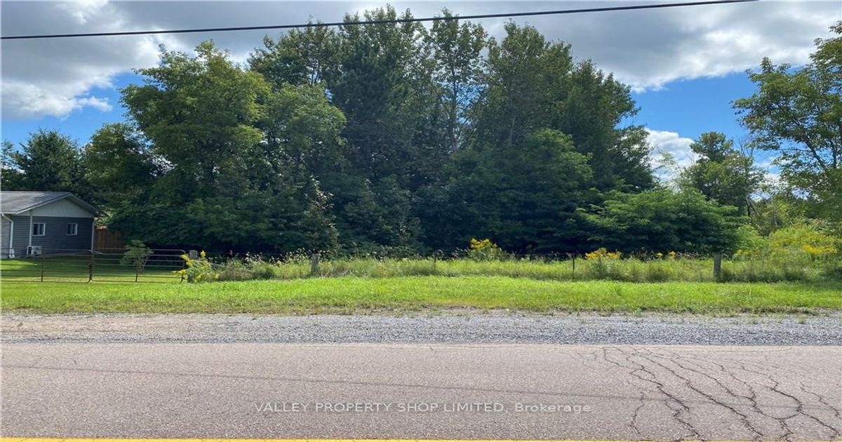 650 STAFFORD Street Laurentian Valley